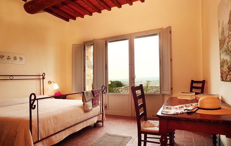 Agriturismo Podere La Casa モンタルチーノ エクステリア 写真
